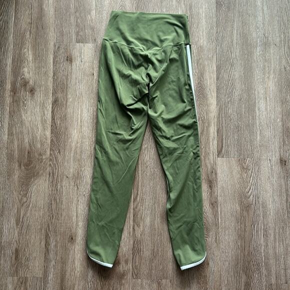 OFFLINE By Aerie Real Me Xtra Track 7/8 Leggings Green & White Medium Long - Picture 4 of 4